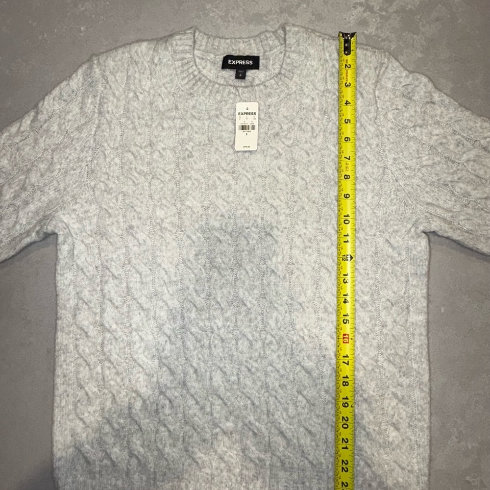 Light gray sweater - Picture 4 of 5